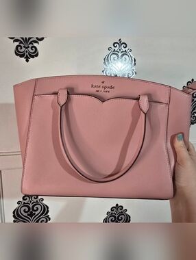 Kate Spade Purse (Like New) PRICE FIRM